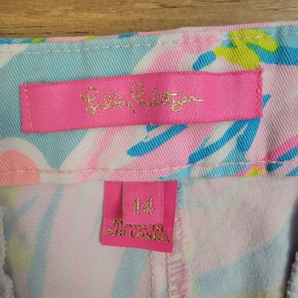 Lilly Pulitzer Shorts - Picture 5 of 12